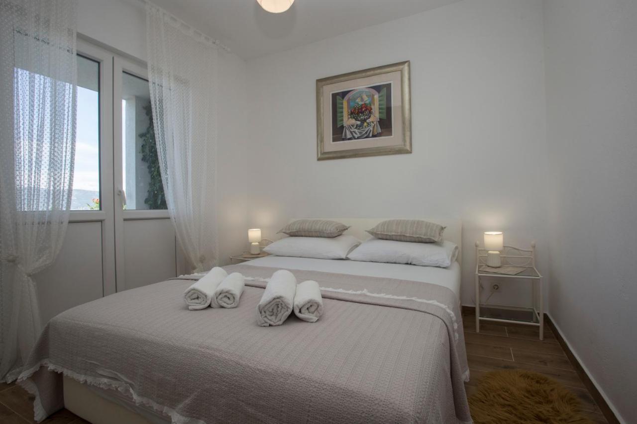 Situs Katarina Apartment Trogir Exterior photo